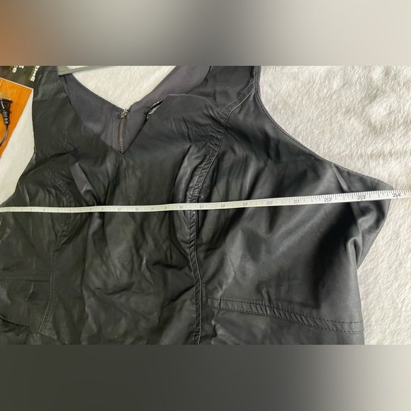 Torrid Tank Top Womens 3X Black Faux Leather Back Zip Chest Lined Soft Edgy Chic - Picture 4 of 9